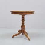 589372 Pedestal table